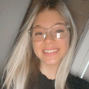 Meet your Posher, Jade